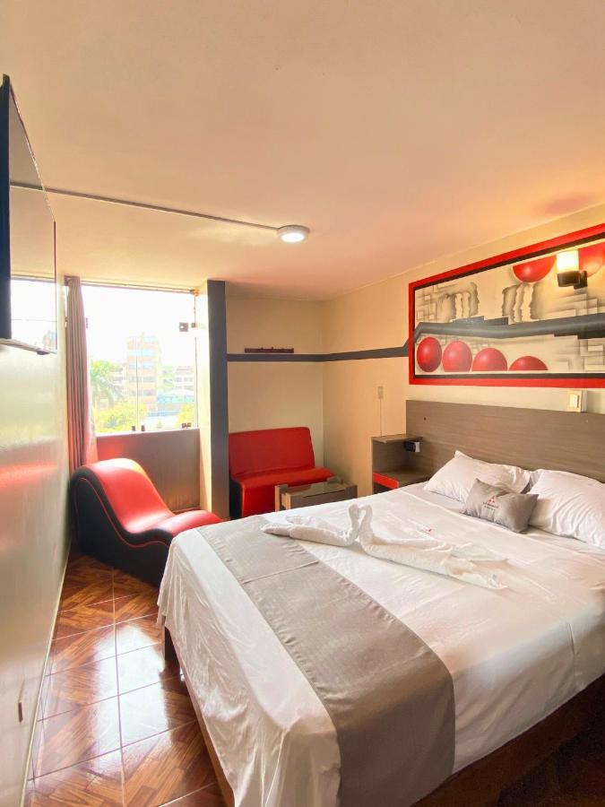 Las Bermudas - Hostal Callao Ngoại thất bức ảnh